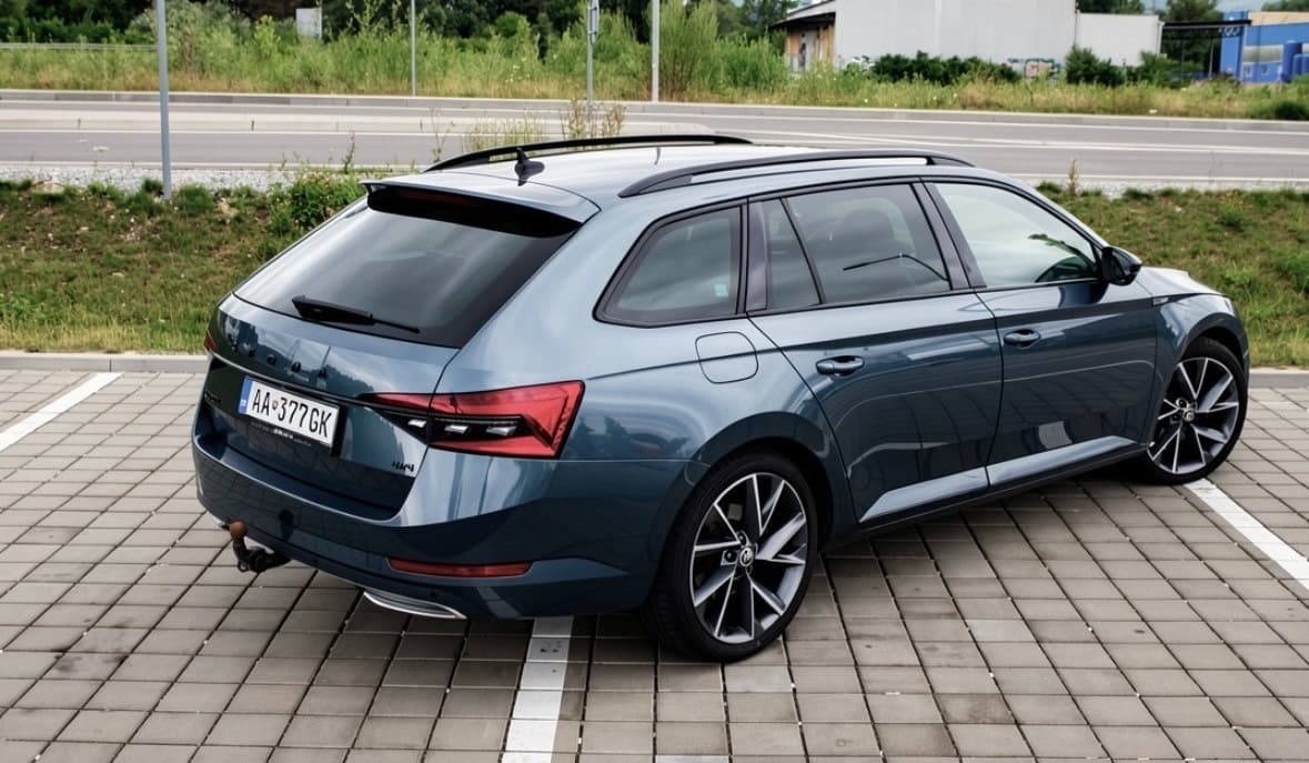 2020 Škoda SUPERB - 6