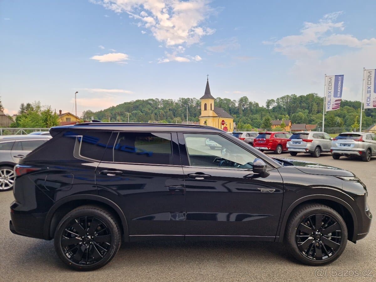 2026 Mitsubishi OUTLANDER - 6