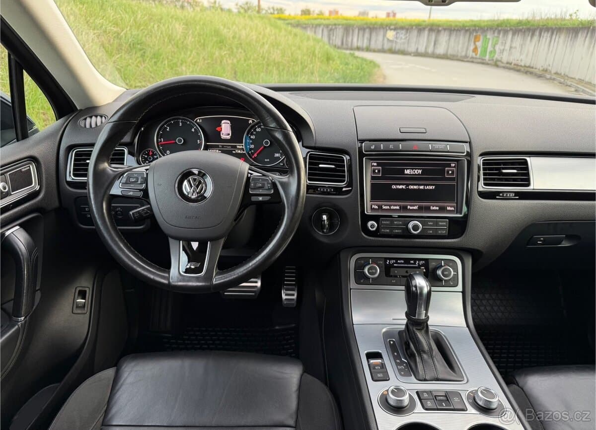 2015 Volkswagen TOUAREG - 6