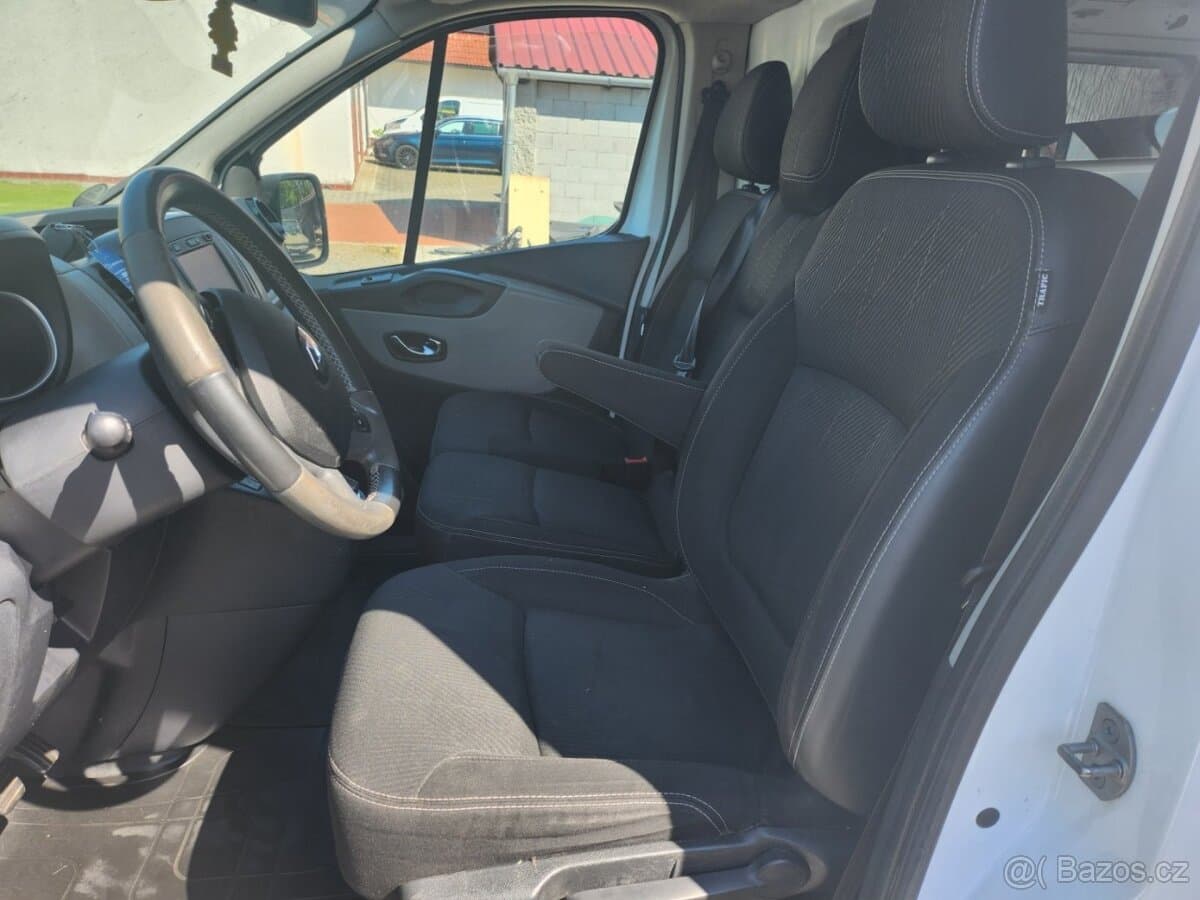2015 Renault TRAFIC - 6