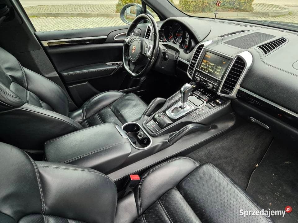 2011 Porsche CAYENNE - 6