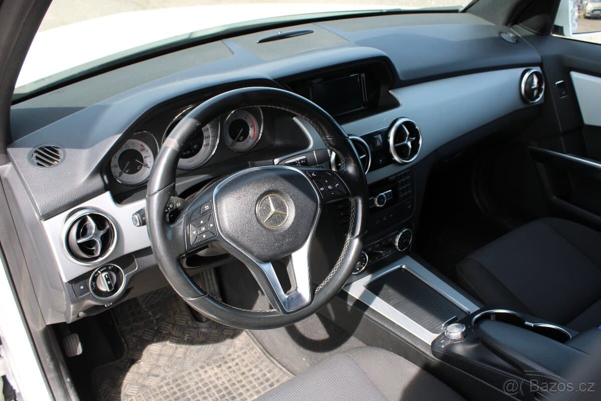 2015 Mercedes-Benz GLK - 6