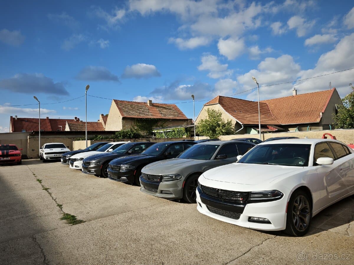 2019 Dodge CHARGER - 6