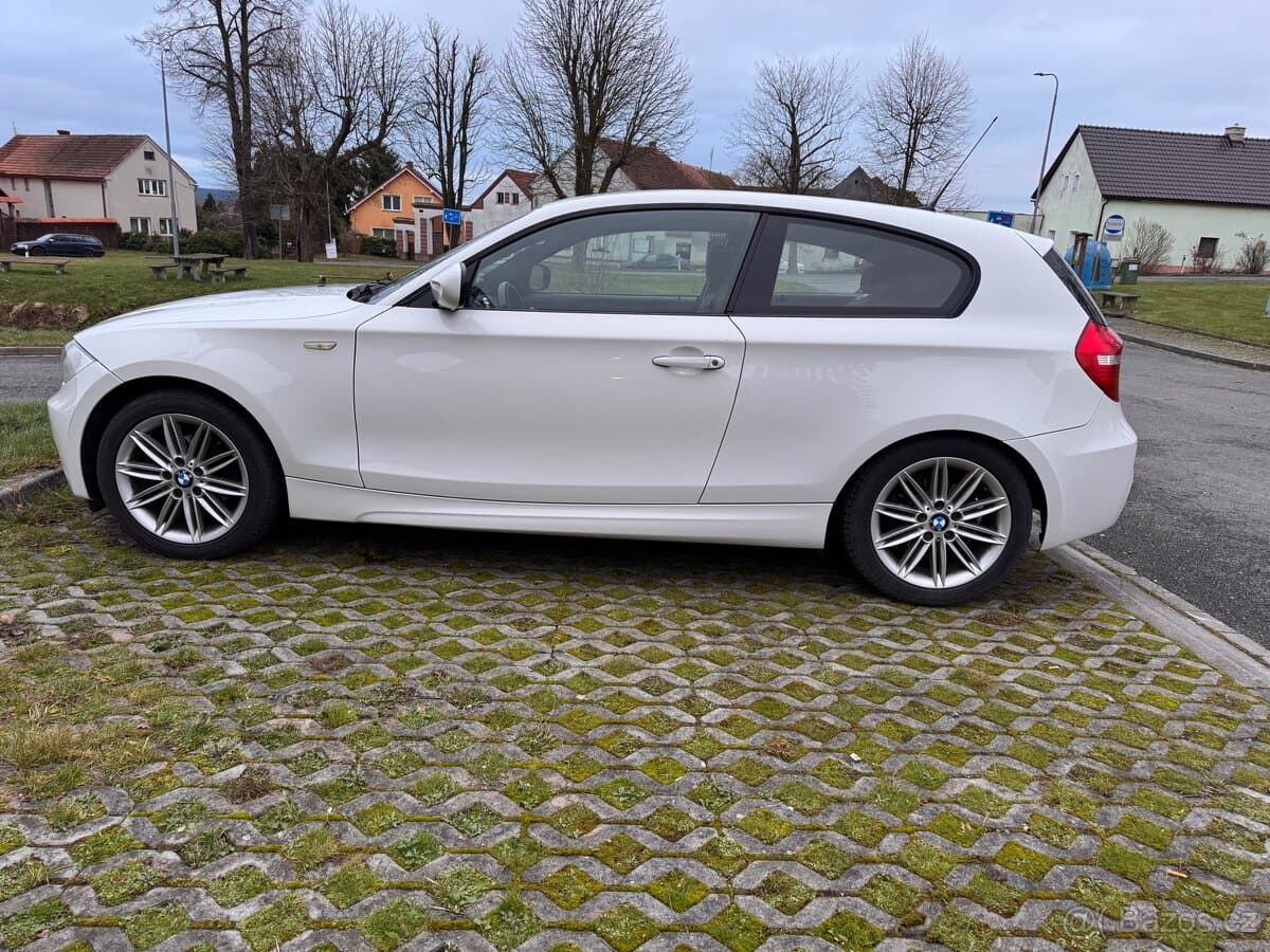 2010 BMW 1-SERIES - 6