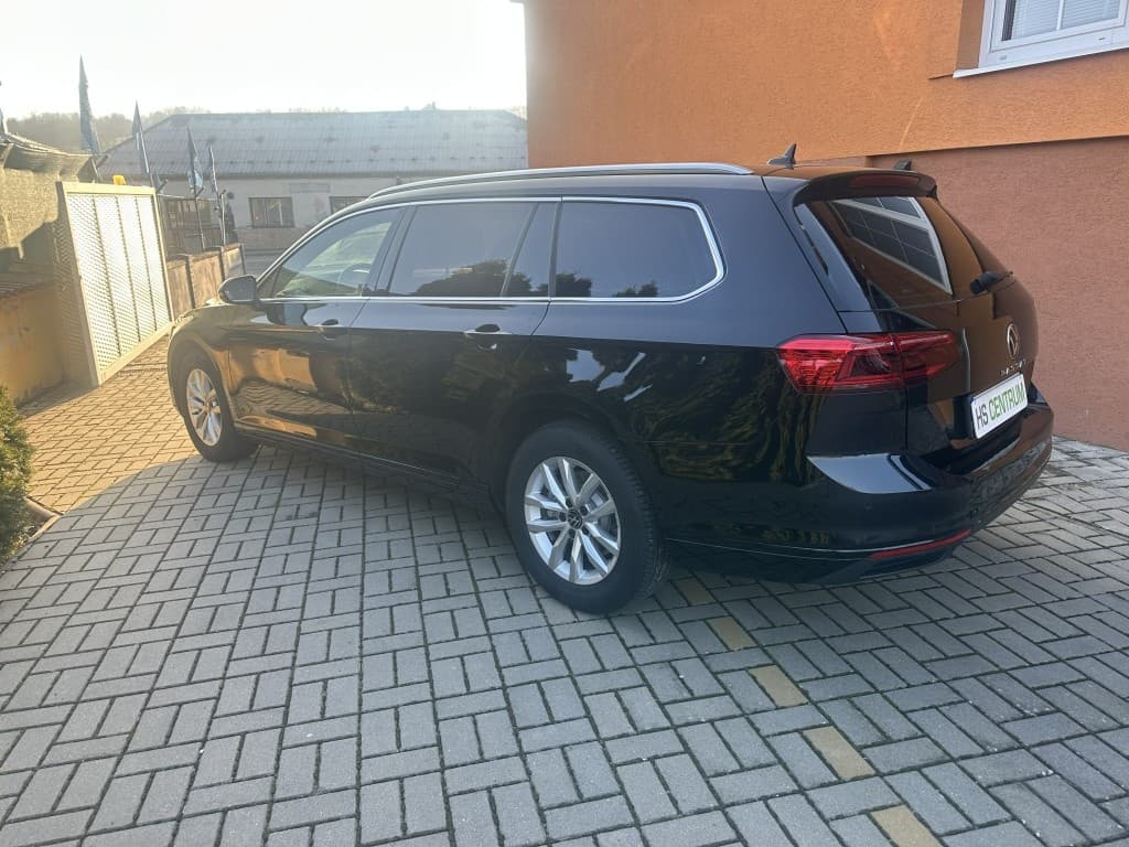 2022 Volkswagen PASSAT - 6