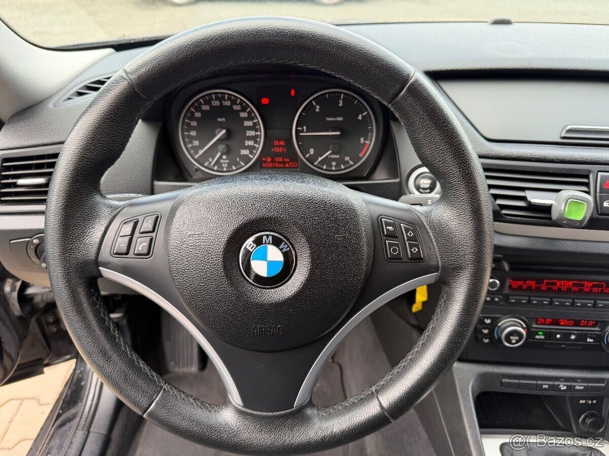 2011 BMW X1 - 6