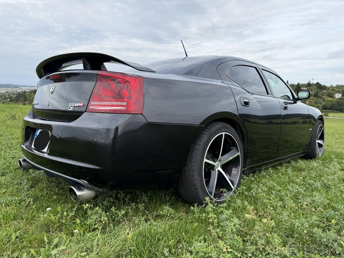 Dodge CHARGER - 6