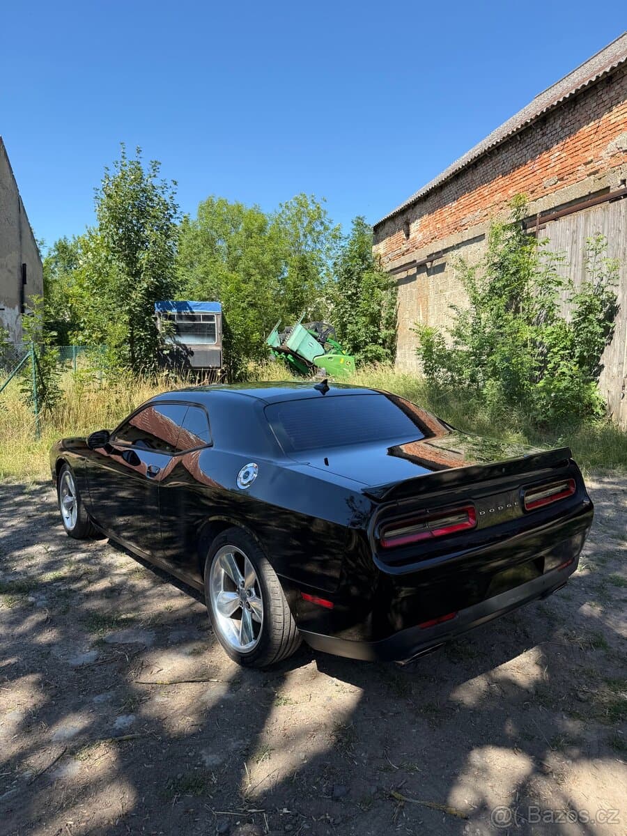 2016 Dodge CHALLENGER - 6