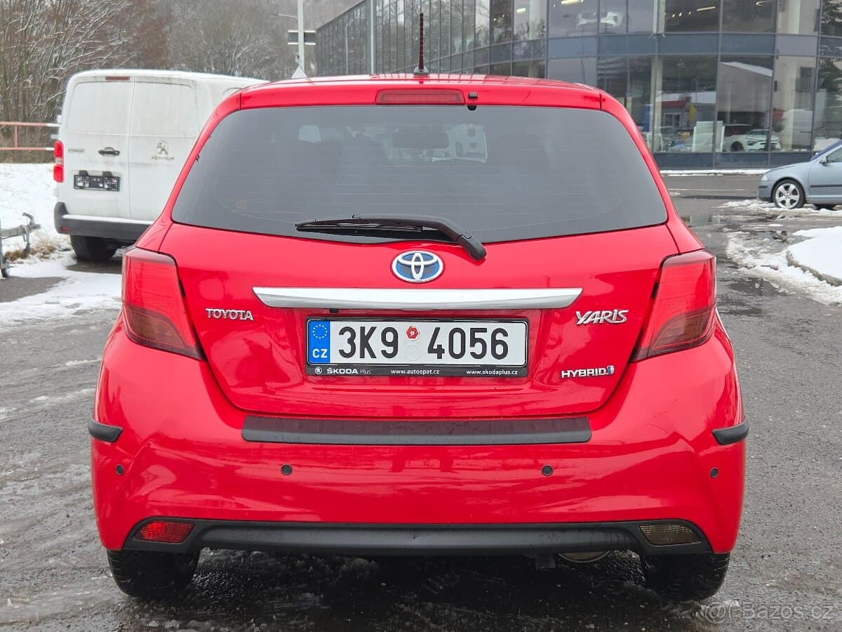 2015 Toyota YARIS - 6