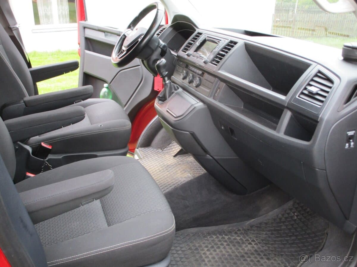 2015 Volkswagen MULTIVAN - 6