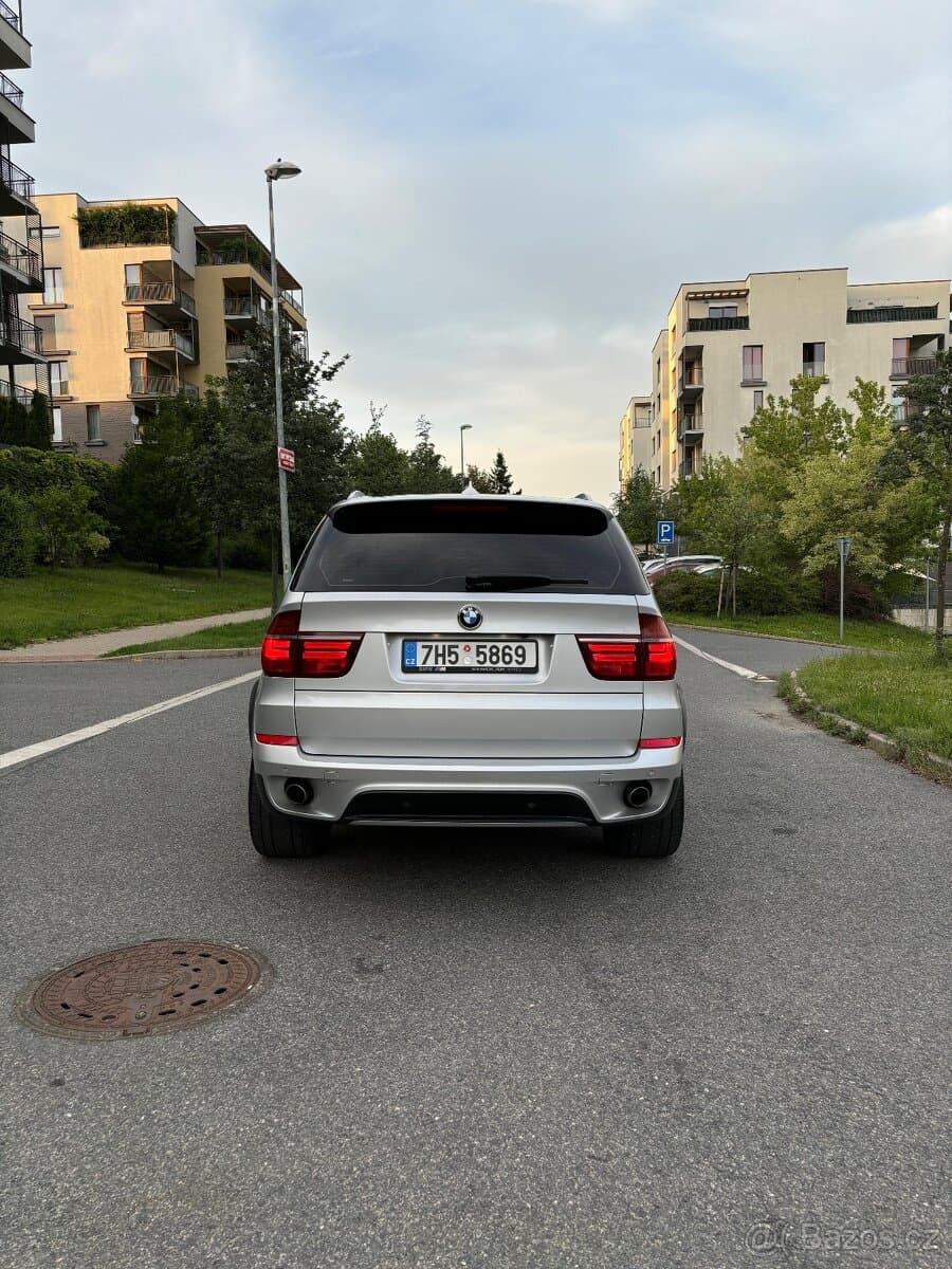 2011 BMW X5 - 6