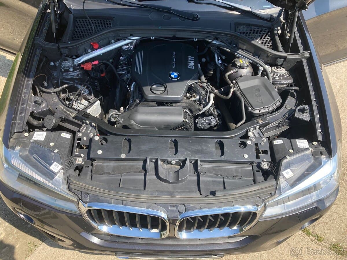 2017 BMW X4 - 6