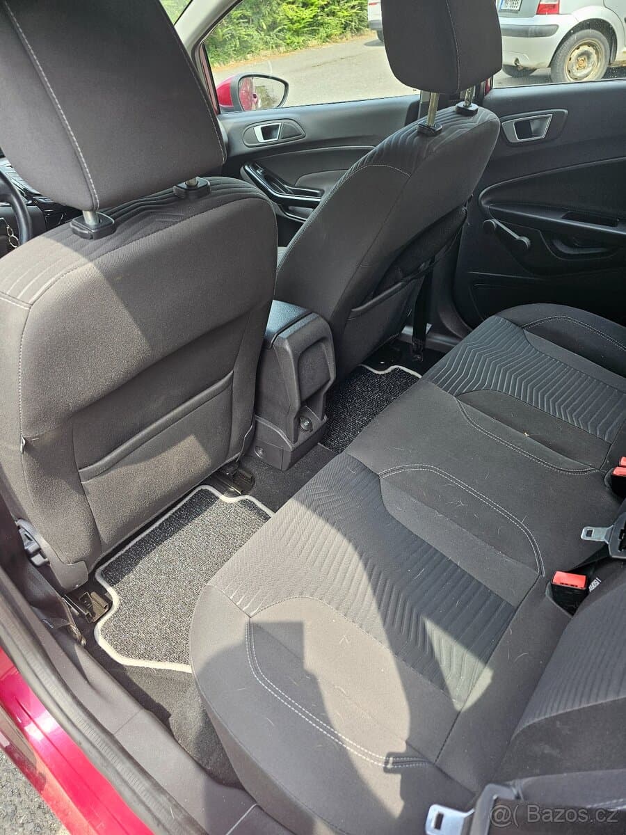 2015 Ford FIESTA - 6