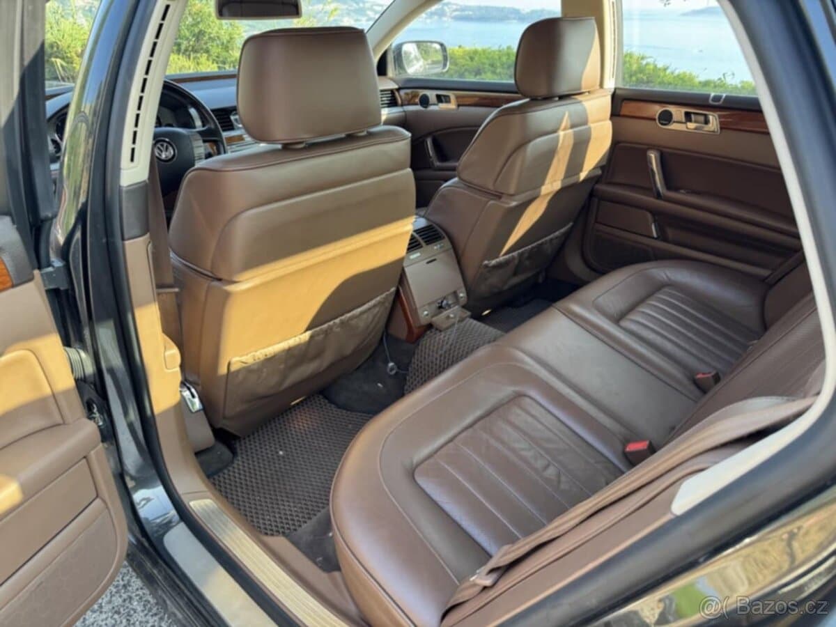 2010 Volkswagen PHAETON - 6