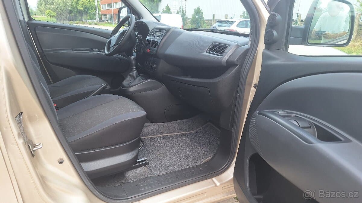 2011 Fiat DOBLO - 6