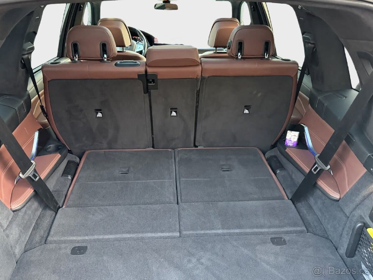 2019 BMW X7 - 6