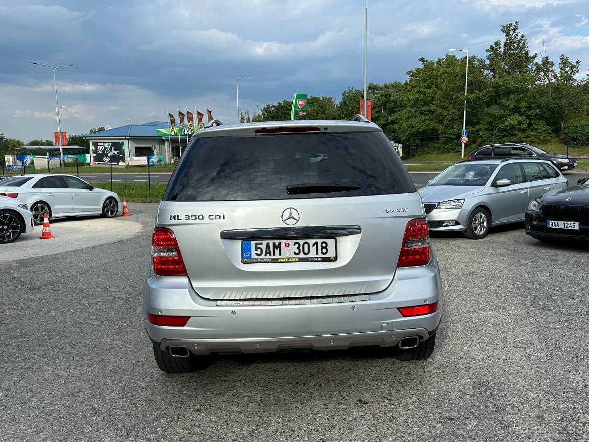 2011 Mercedes-Benz M-CLASS - 6