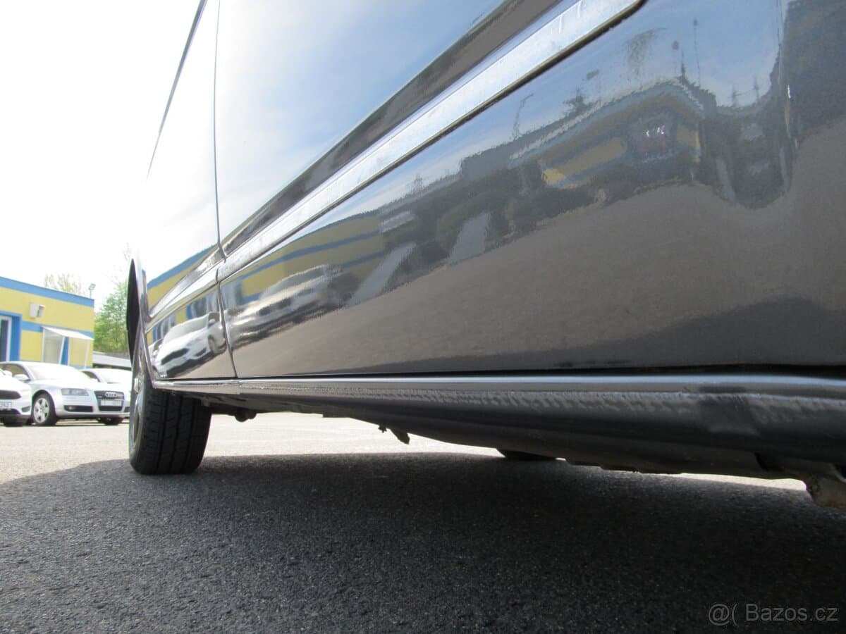 2010 Volkswagen MULTIVAN - 6