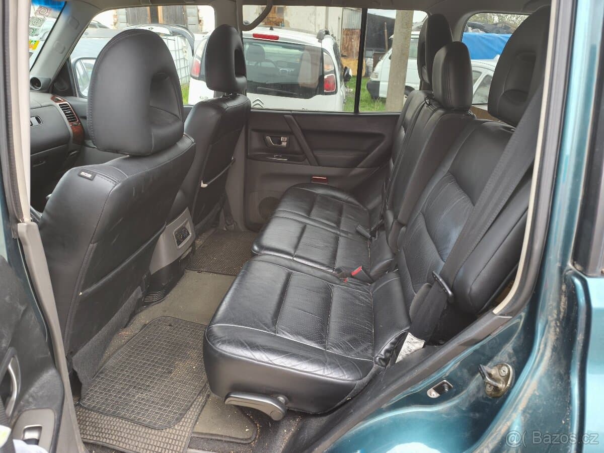 2003 Mitsubishi PAJERO - 6