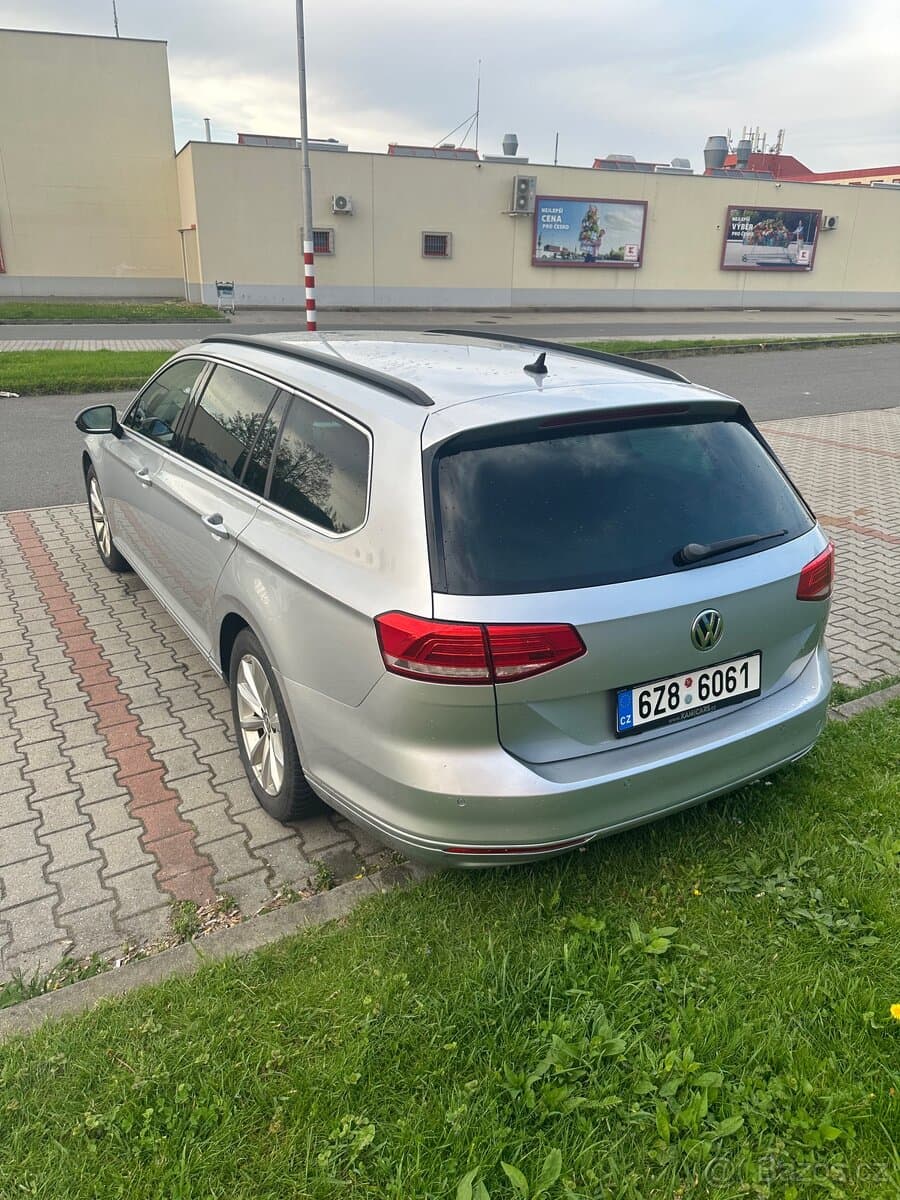 2015 Volkswagen PASSAT - 6