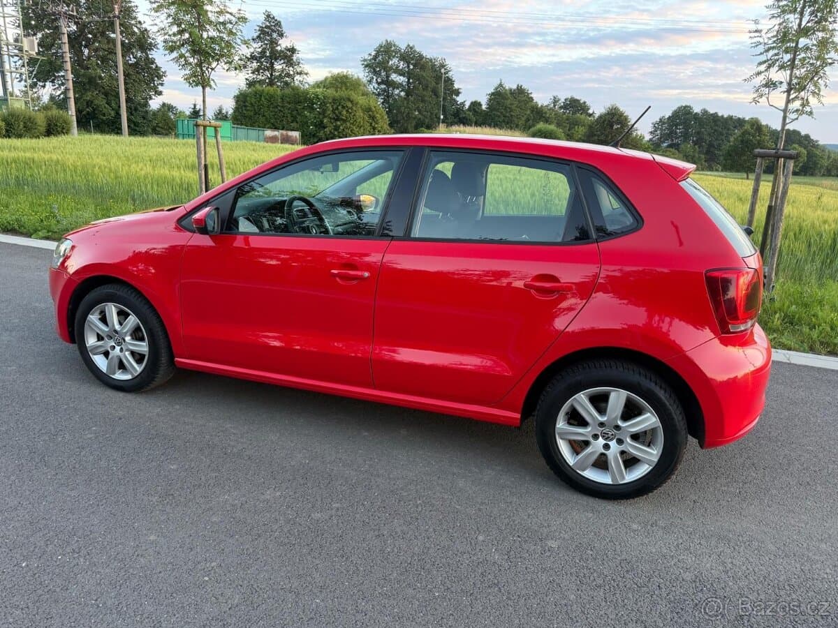 2014 Volkswagen POLO - 6
