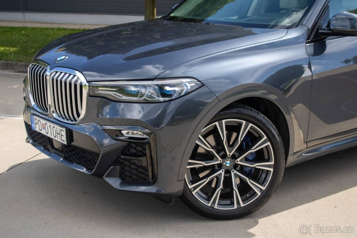 2020 BMW X7 - 6