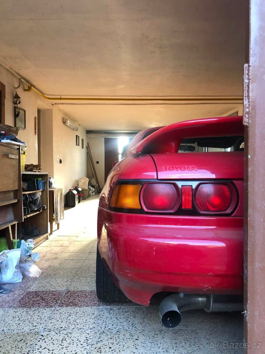 1995 Toyota MR2 - 6