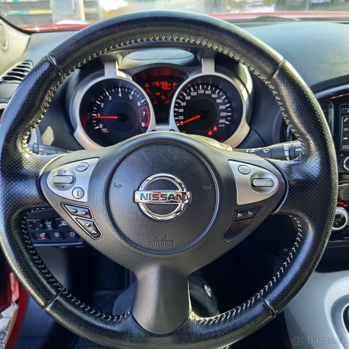 2015 Nissan JUKE - 6