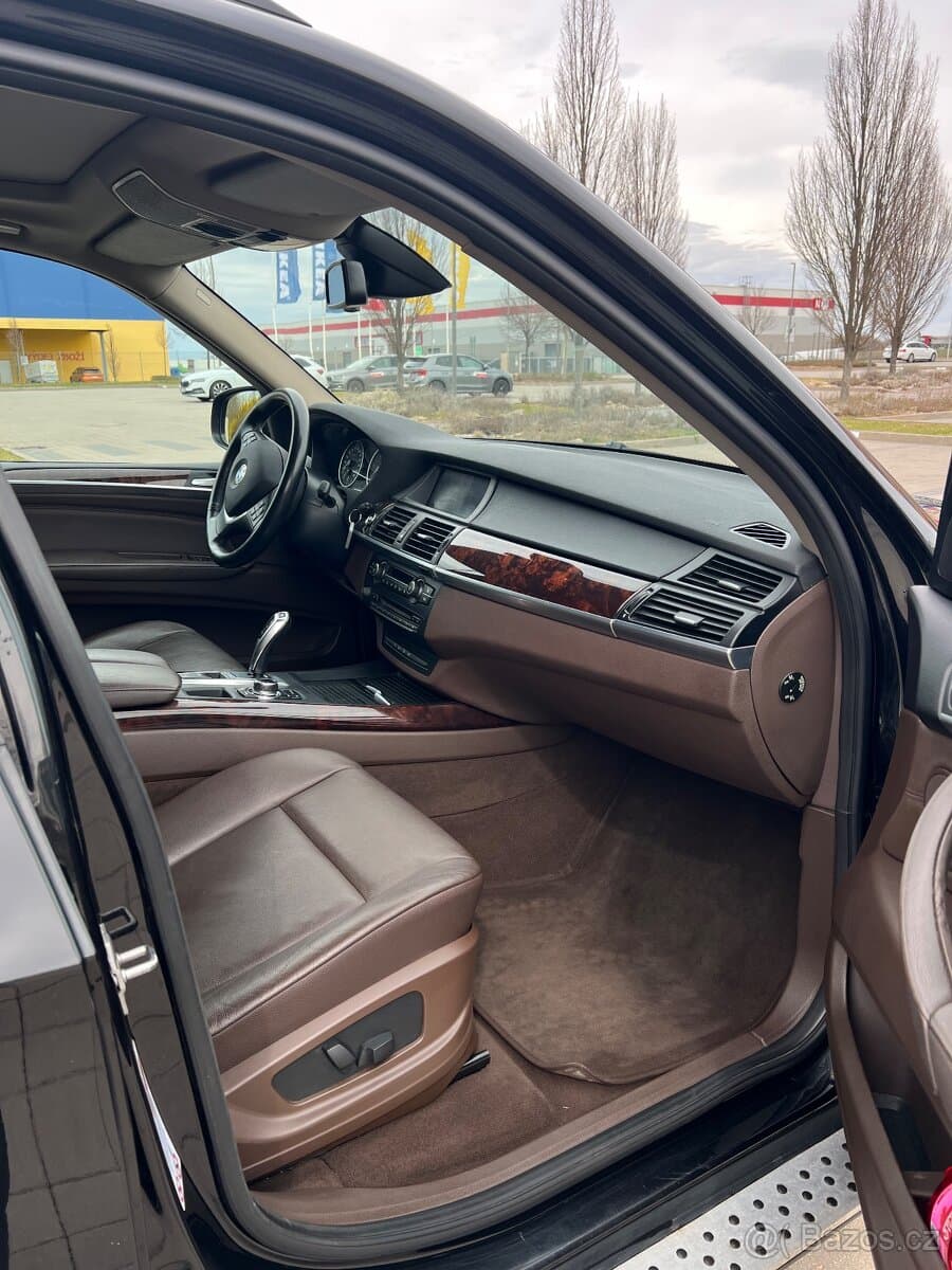2011 BMW X5 - 6