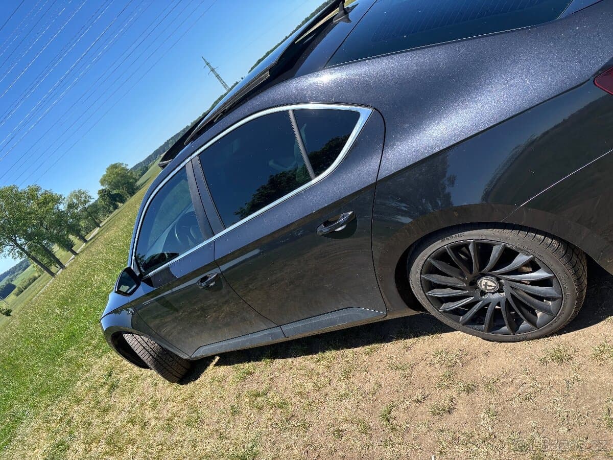 2015 Škoda SUPERB - 6