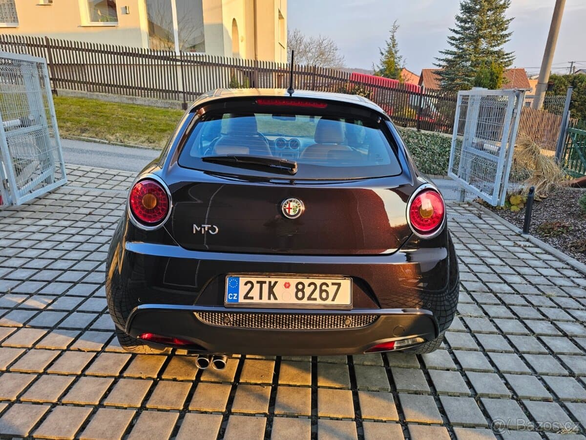 2010 Alfa Romeo MITO - 6