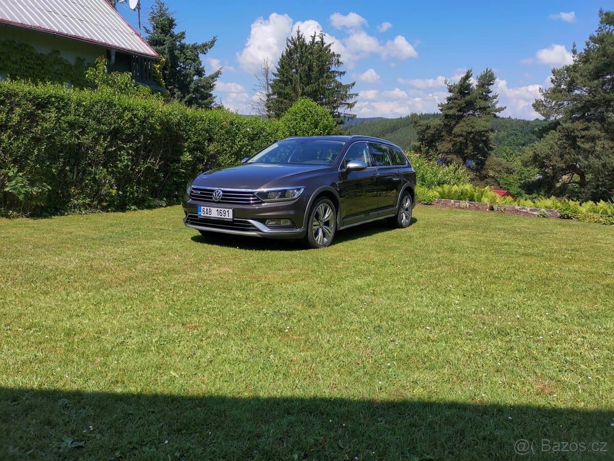 2017 Volkswagen PASSAT - 6
