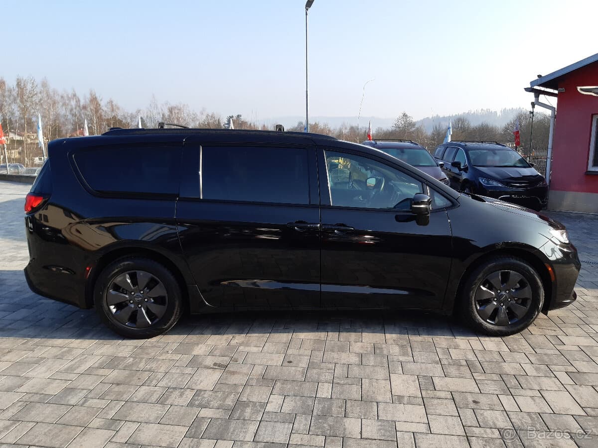 2019 Chrysler PACIFICA - 6