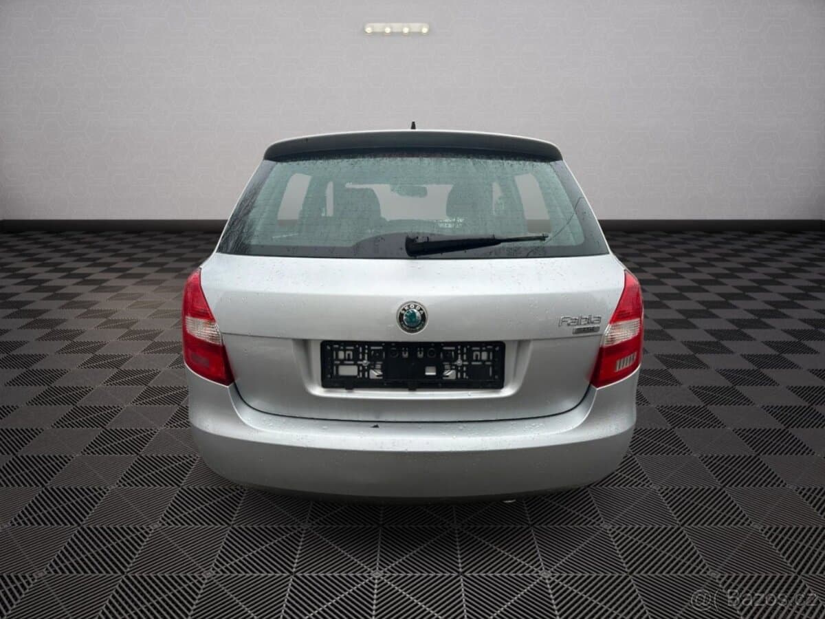 2010 Škoda FABIA - 6