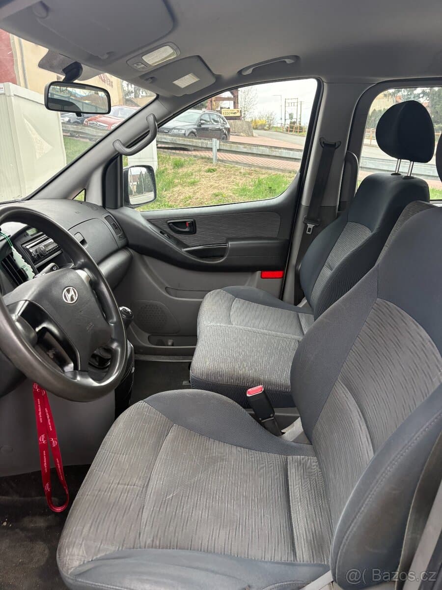 2013 Hyundai H-1 - 6