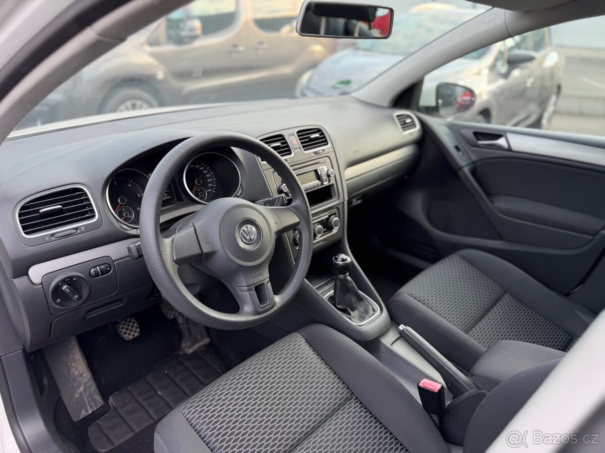 2010 Volkswagen GOLF - 6