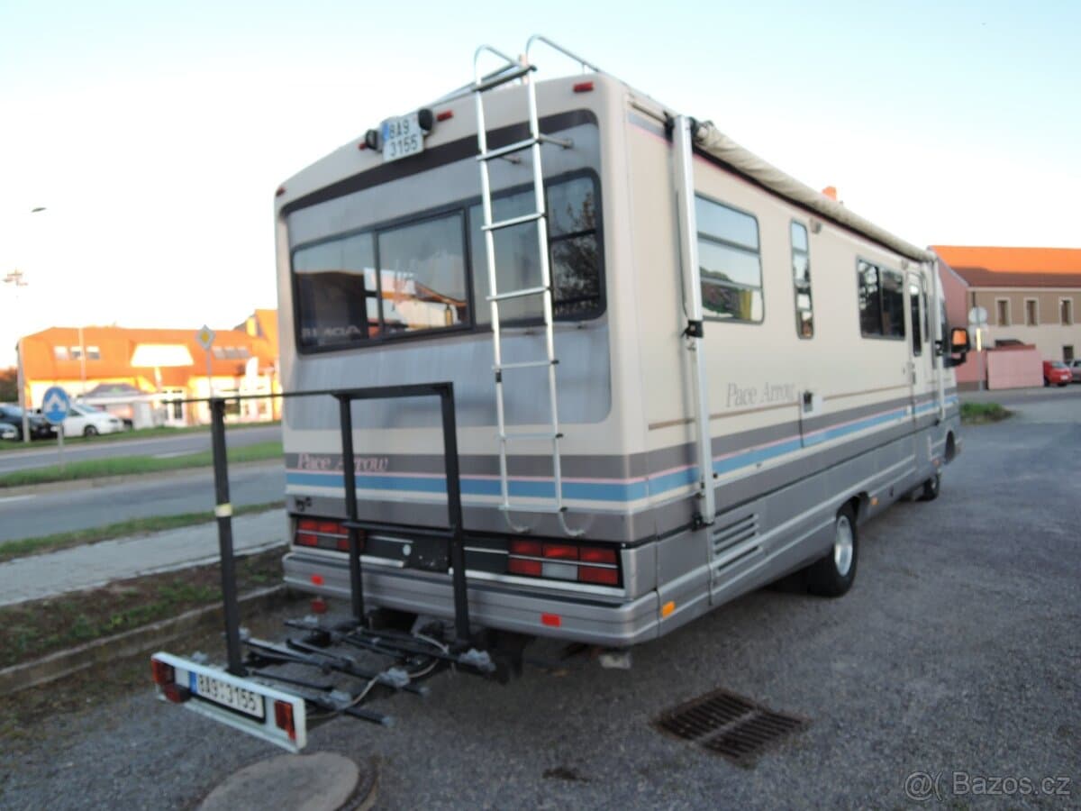 1990 Ford OSTATNÍ - 6