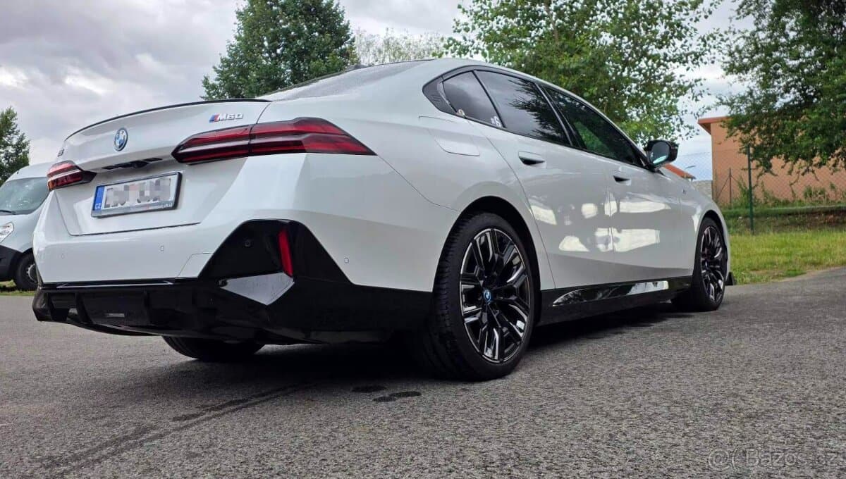 2023 BMW M6 - 6