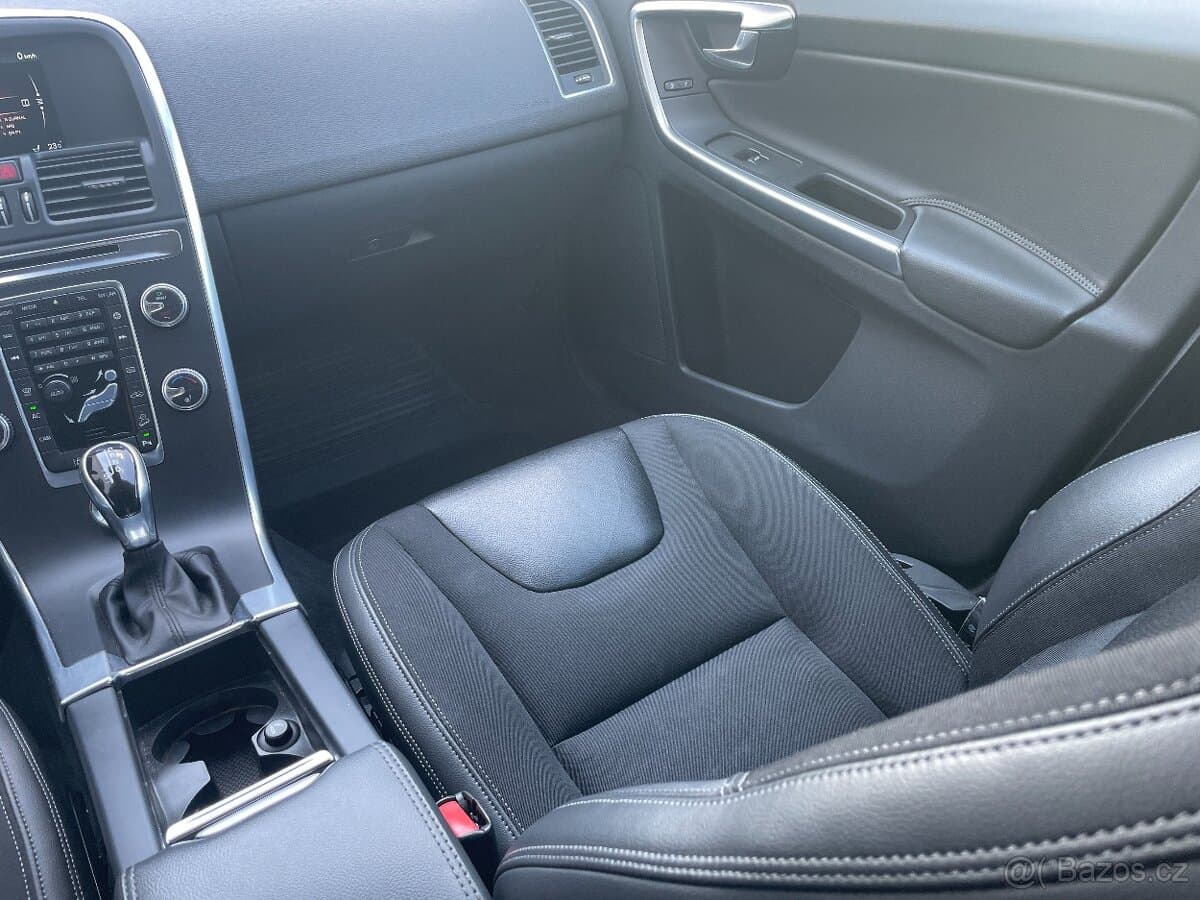 2015 Volvo XC60 - 6
