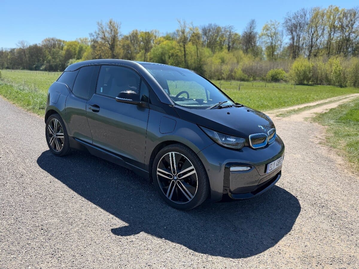 2016 BMW i3 - 6