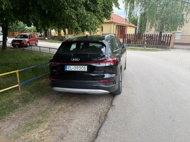 2022 Audi Q4 - 6