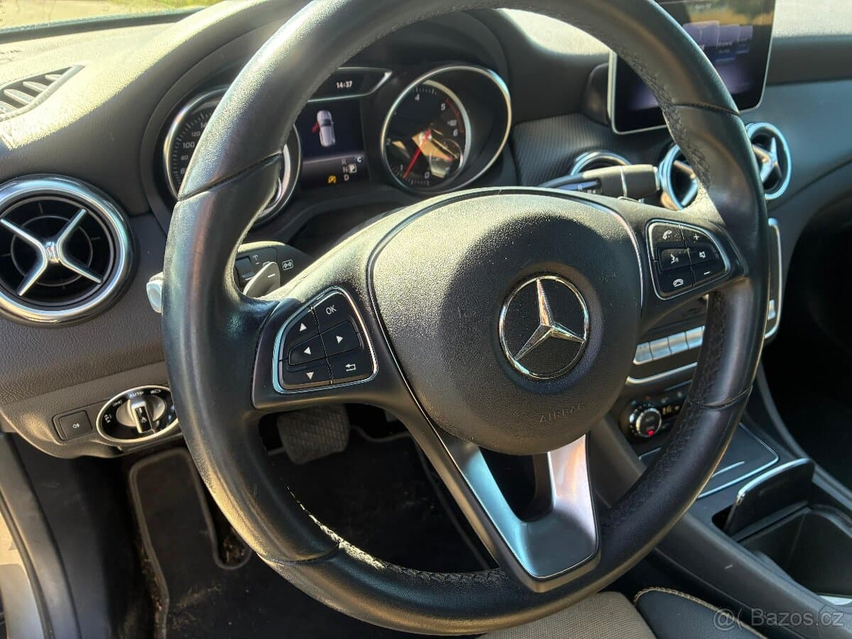 2018 Mercedes-Benz GLA - 6