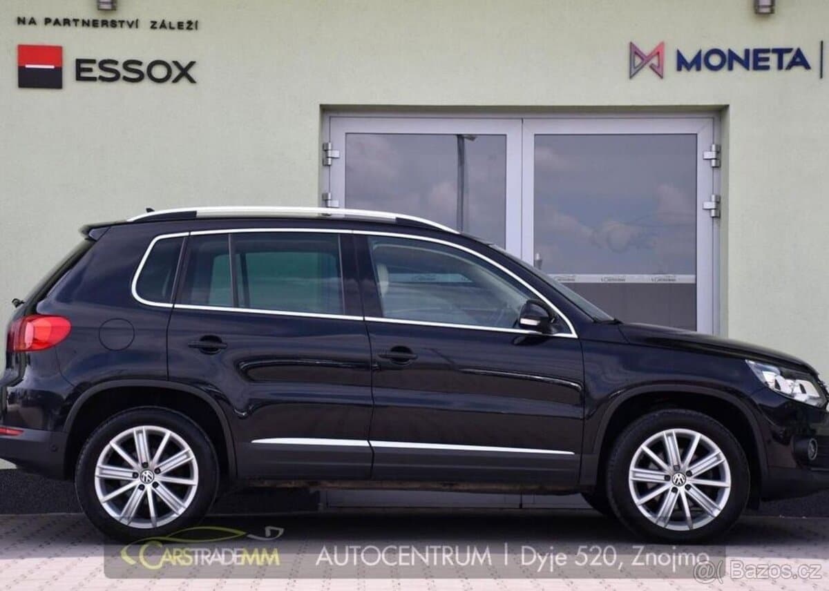 2012 Volkswagen TIGUAN - 6