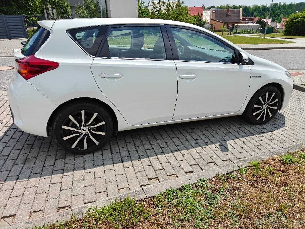 2013 Toyota AURIS - 6