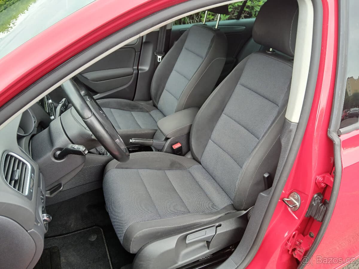 2011 Volkswagen GOLF - 6
