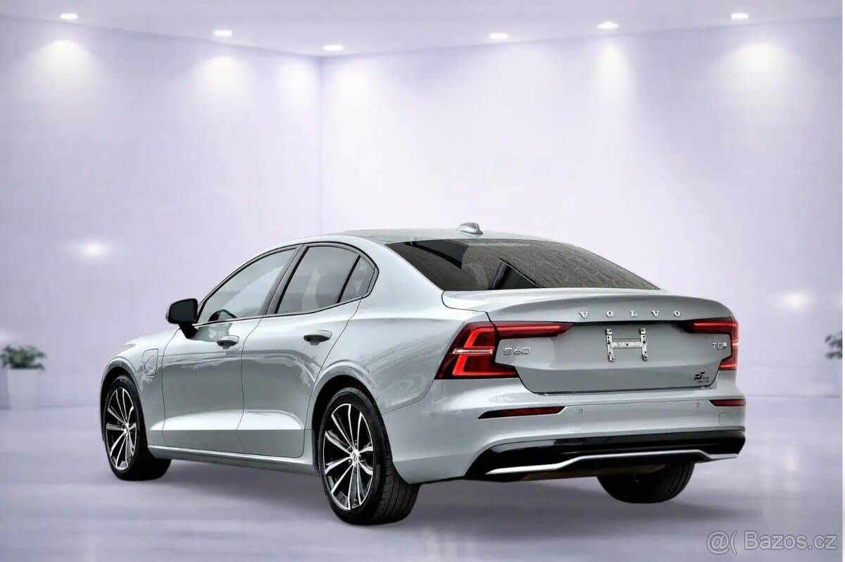 2025 Volvo S60 - 6