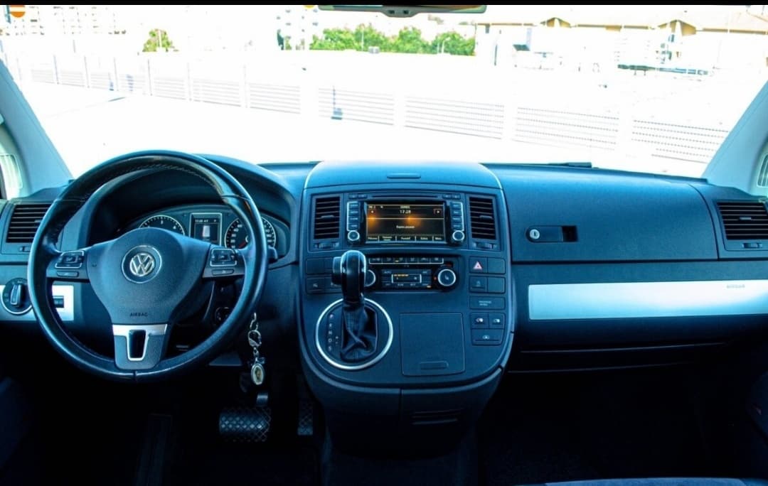 2015 Volkswagen MULTIVAN - 6