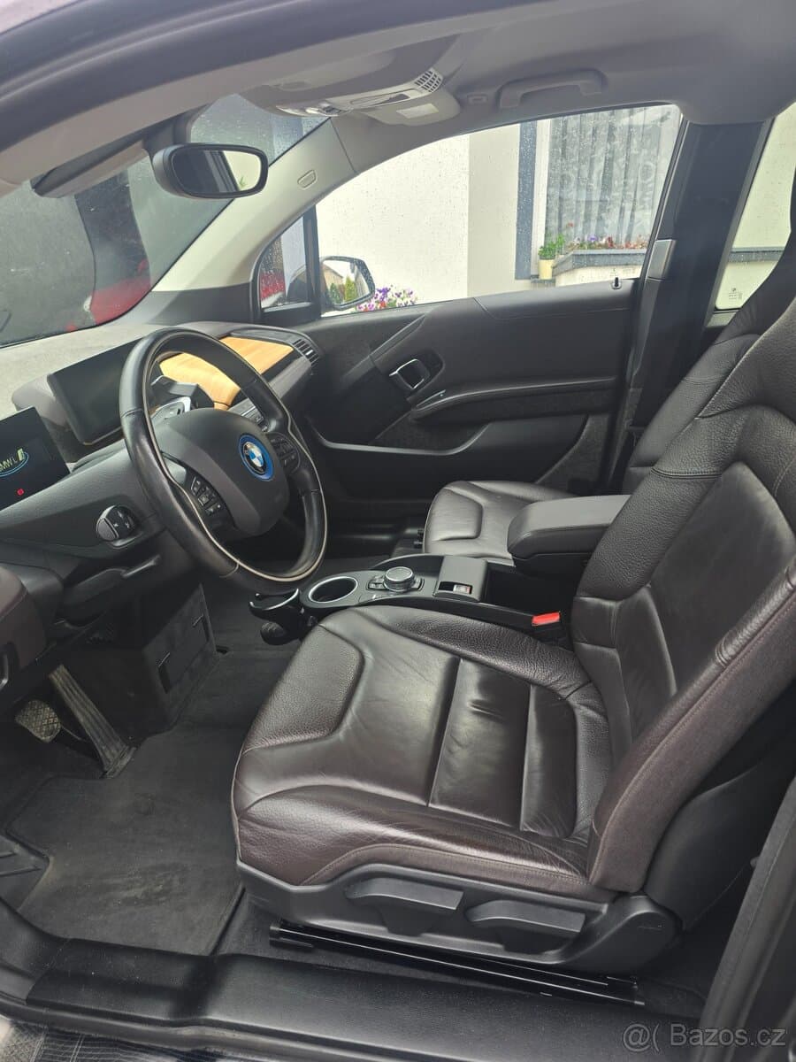 2016 BMW i3 - 6