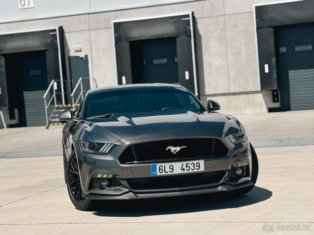 2017 Ford MUSTANG - 6