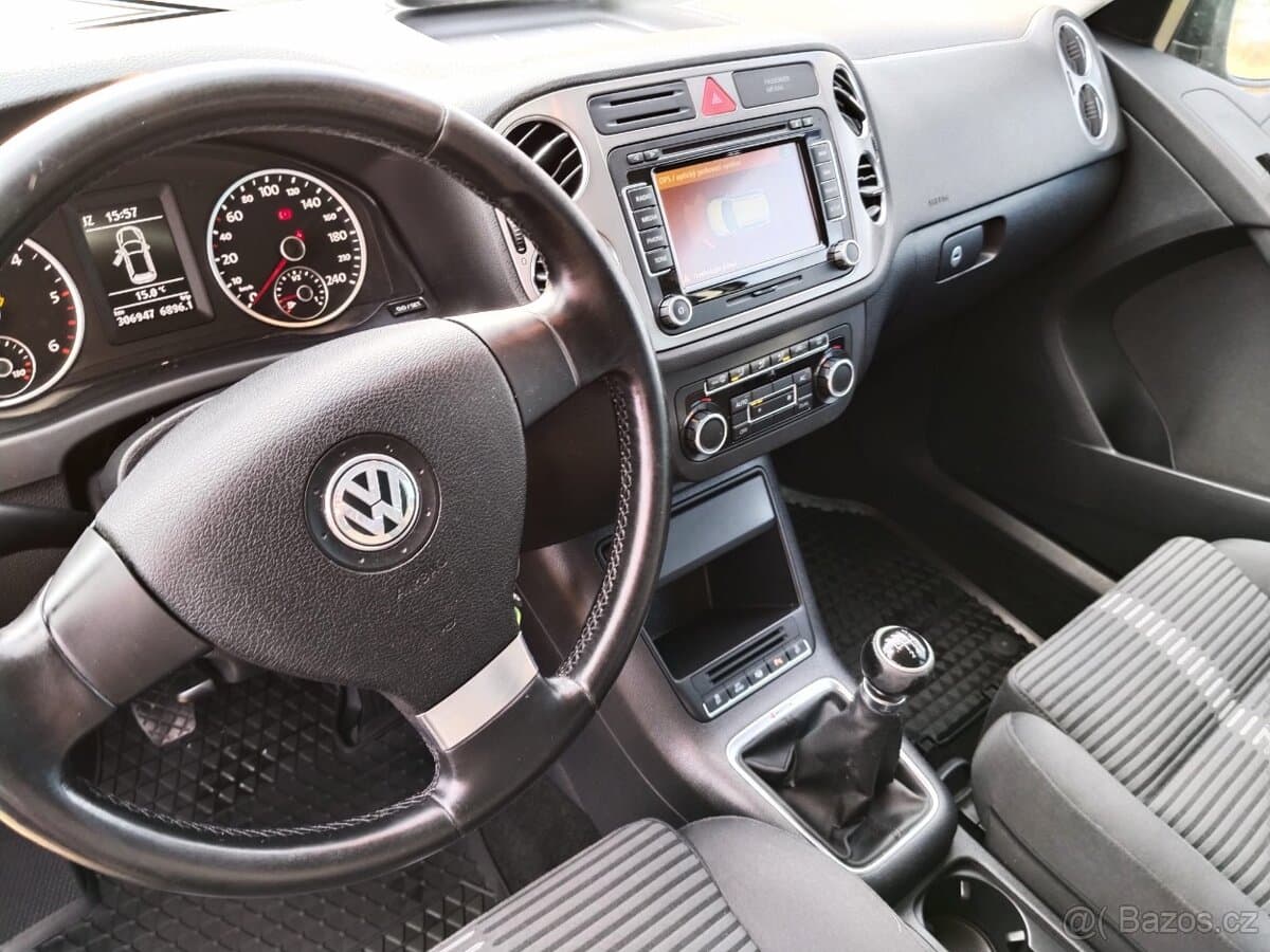 2010 Volkswagen TIGUAN - 6